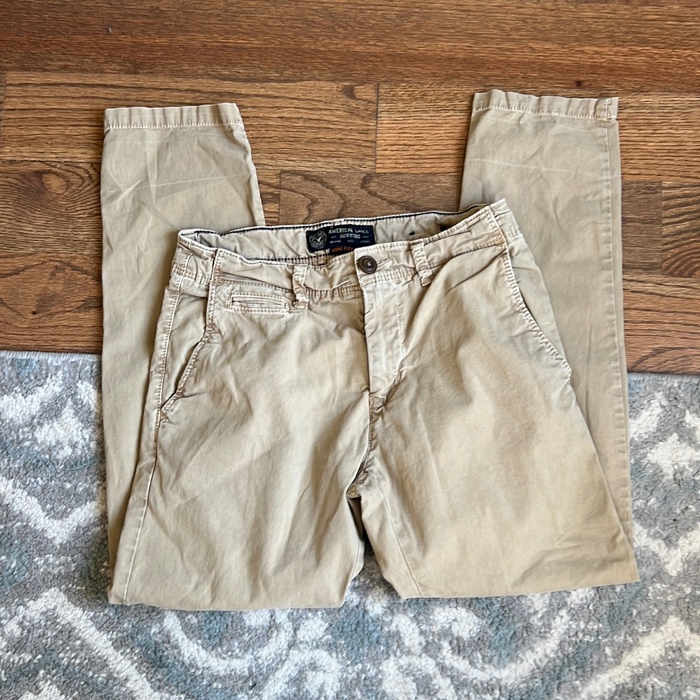 American Eagle core flex chino’s; GUC; the tag says 29x30; but more like 29x28